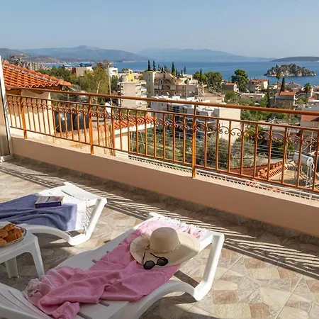 Iliana Apartmán Tolón