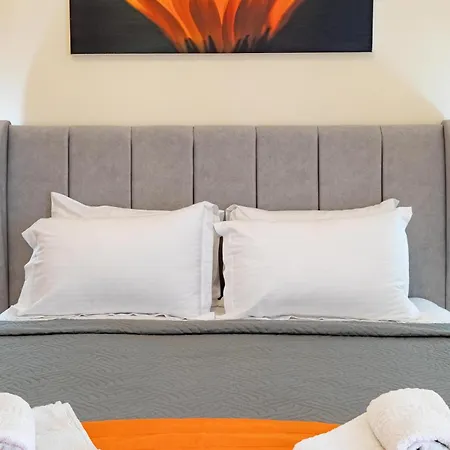 Iliana Apartment Tolo