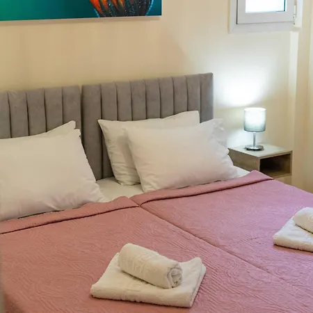 Iliana Apartment *