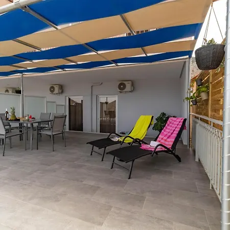 Apartment Iliana Tolo