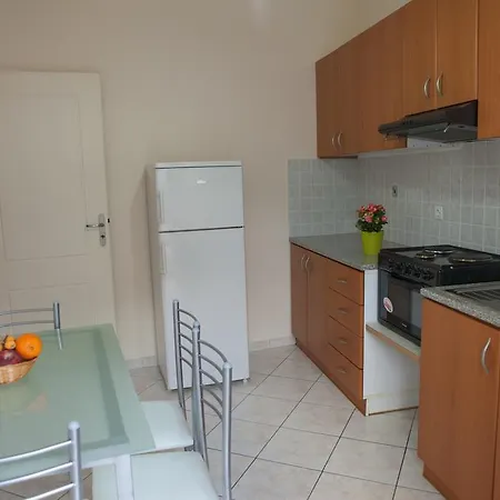Apartment Iliana Tolo