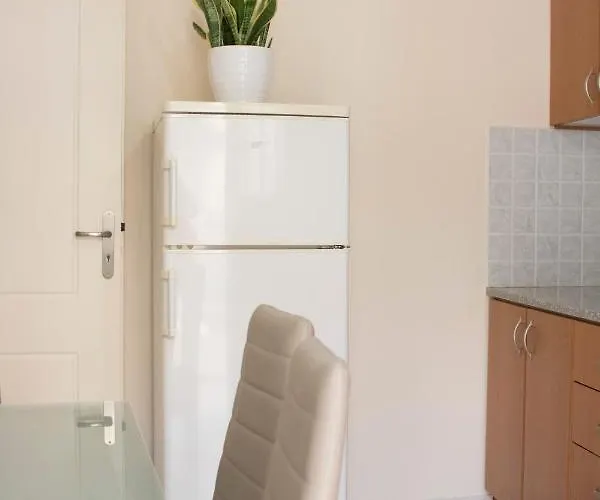 Iliana Apartamento Tolón